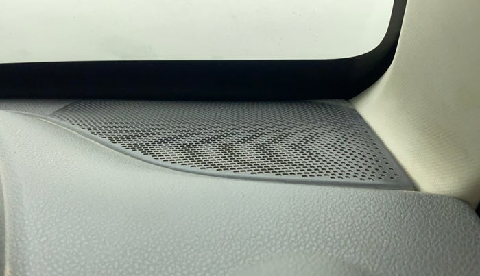 2018 Renault Kwid RXT 1.0 EASY-R AT OPTION, Petrol, Automatic, 30,181 km, Speaker