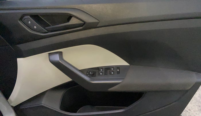 2024 Volkswagen TAIGUN COMFORTLINE 1.0 TSI MT, Petrol, Manual, 38,062 km, Driver Side Door Panels Control