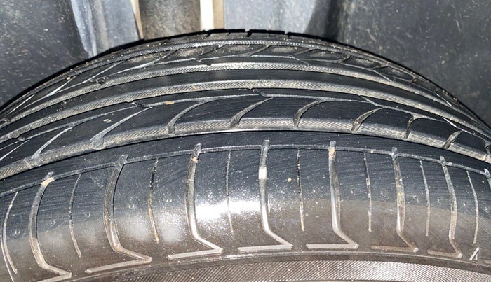 2024 Volkswagen TAIGUN COMFORTLINE 1.0 TSI MT, Petrol, Manual, 38,062 km, Right Rear Tyre Tread