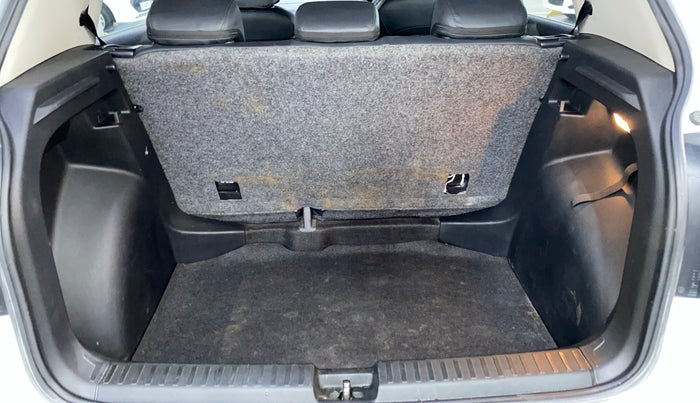 2024 Volkswagen TAIGUN COMFORTLINE 1.0 TSI MT, Petrol, Manual, 38,062 km, Boot Inside