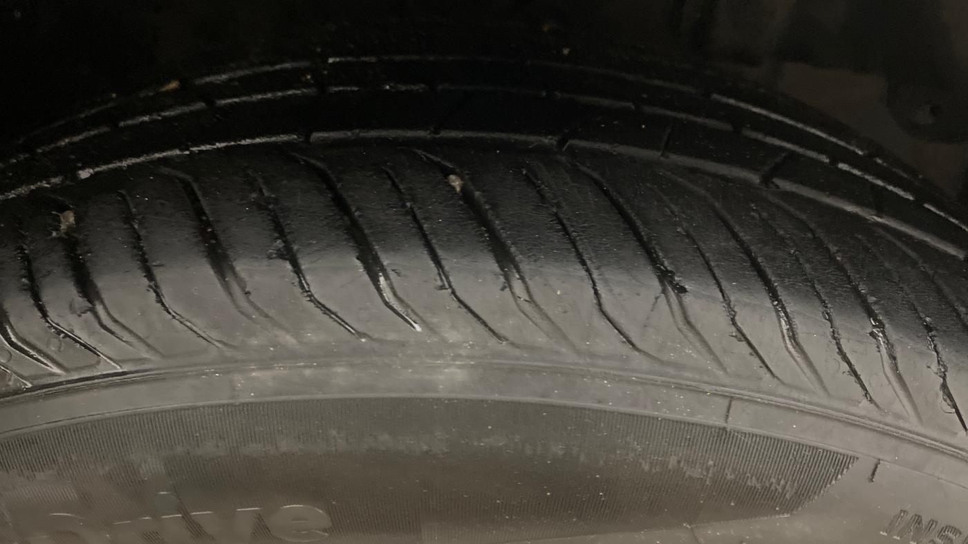 2016 Honda BR-V 1.5L I-VTEC V CVT, Petrol, Automatic, 1,13,166 km, Right Front Tyre Tread