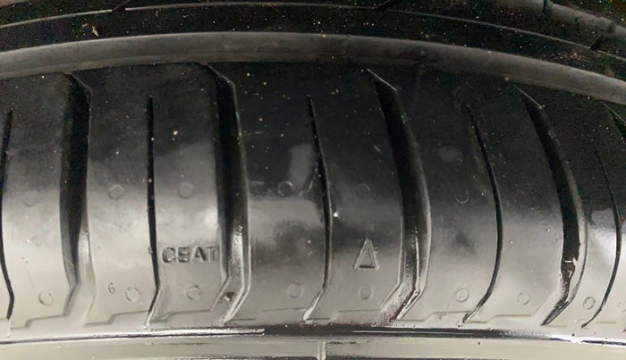 2022 Hyundai VENUE SX PLUS 1.0 TURBO DCT, Petrol, Automatic, 7,657 km, Right Rear Tyre Tread