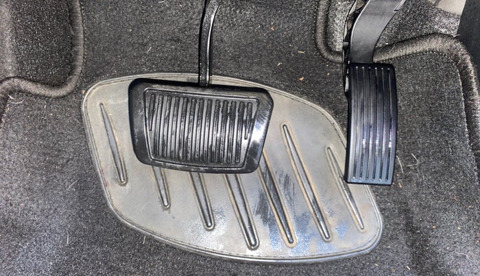 2022 Hyundai VENUE SX PLUS 1.0 TURBO DCT, Petrol, Automatic, 7,657 km, Pedals