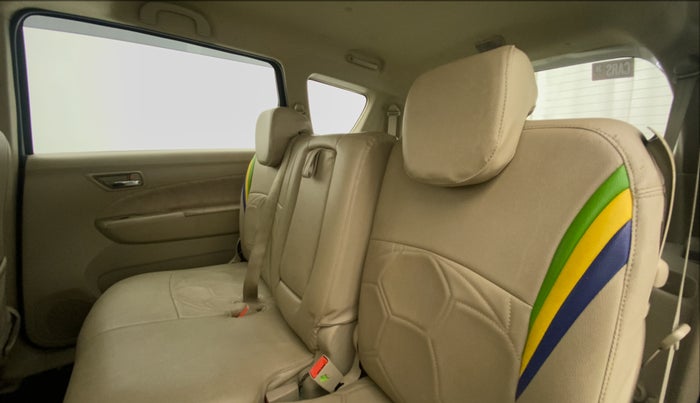 2015 Maruti Ertiga ZXI, Petrol, Manual, 24,957 km, Right Side Rear Door Cabin
