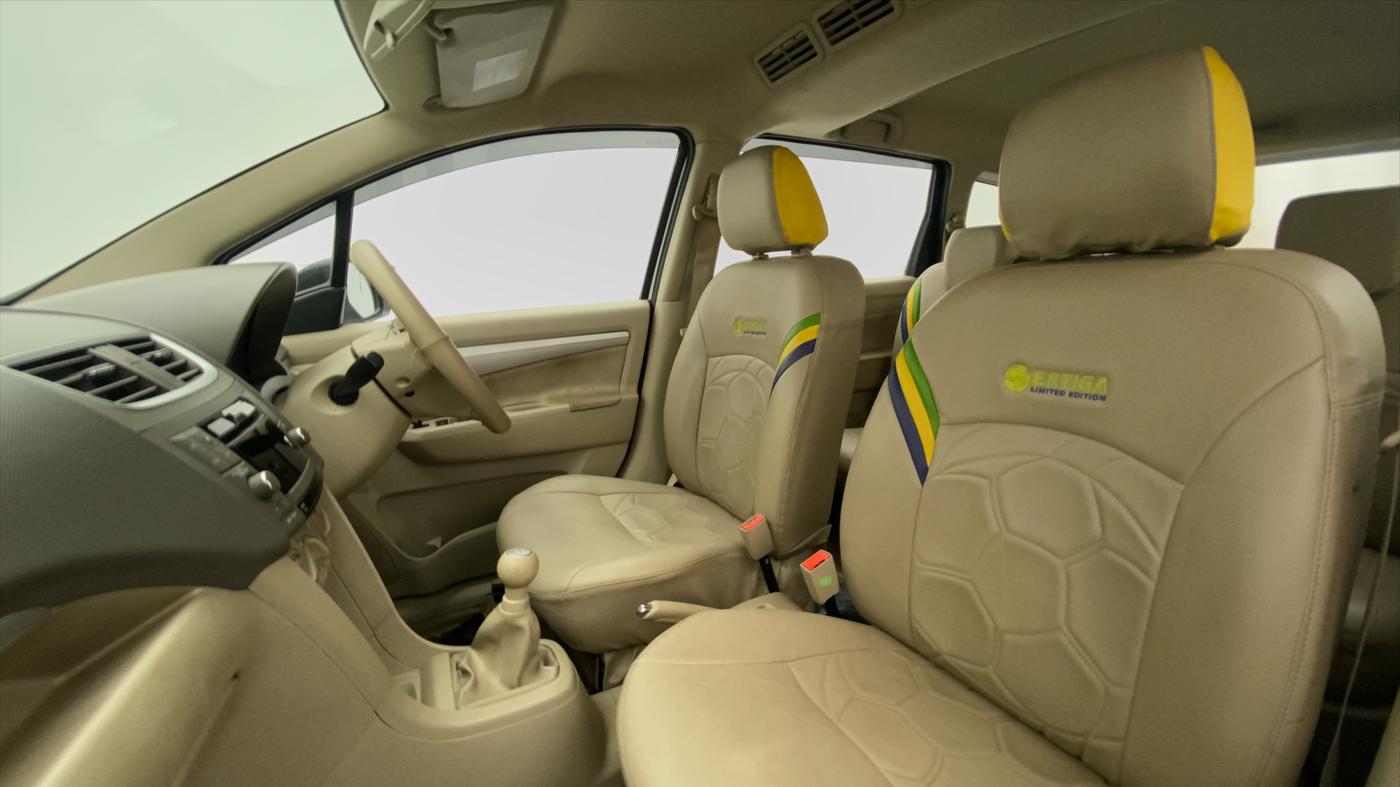 2015 Maruti Ertiga ZXI, Petrol, Manual, 24,957 km, Right Side Front Door Cabin