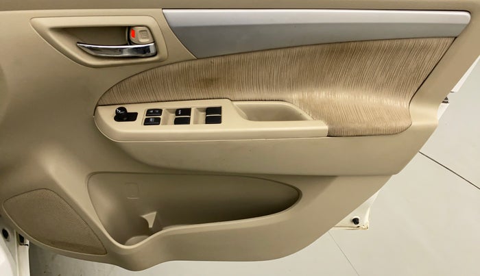 2015 Maruti Ertiga ZXI, Petrol, Manual, 24,957 km, Driver Side Door Panels Control