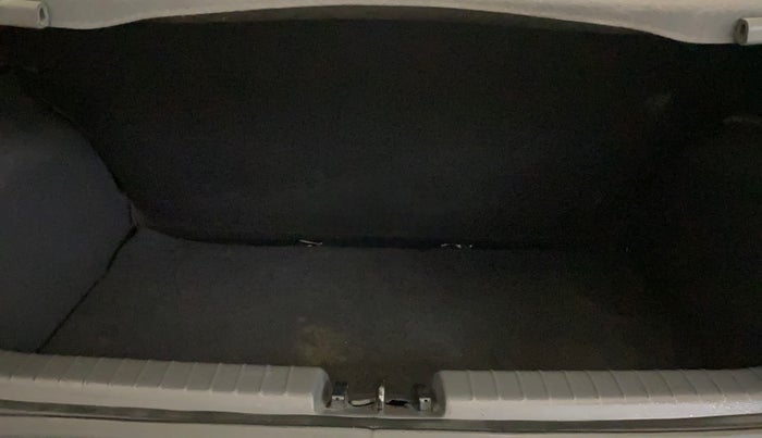 2020 Hyundai GRAND I10 NIOS MAGNA 1.2 KAPPA VTVT, Petrol, Manual, 33,932 km, Boot Inside