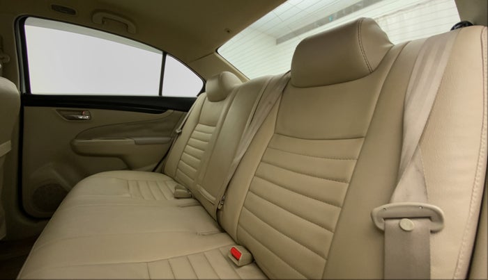 2014 Maruti Ciaz ZXI, Petrol, Manual, 63,412 km, Right Side Rear Door Cabin