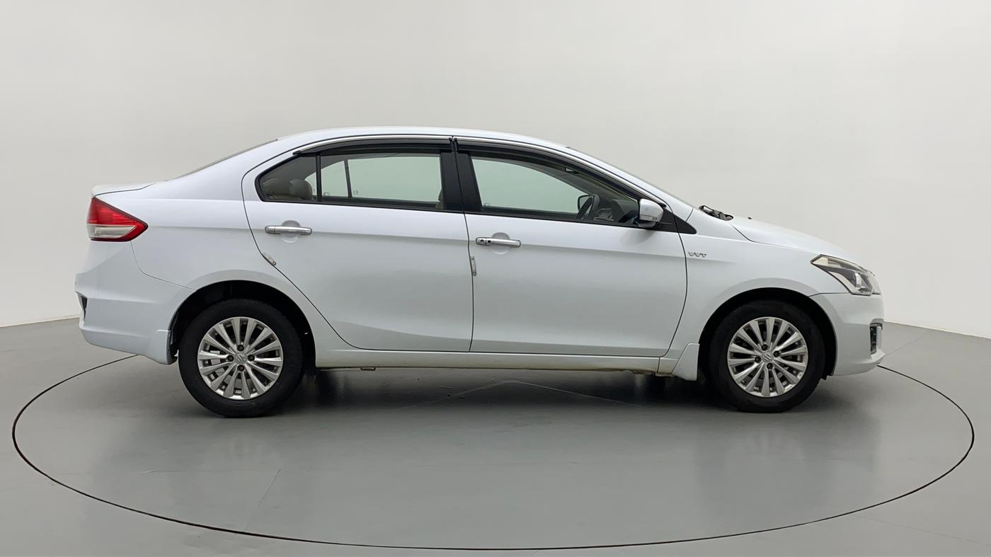 2014 Maruti Ciaz ZXI, Petrol, Manual, 63,412 km, Right Side