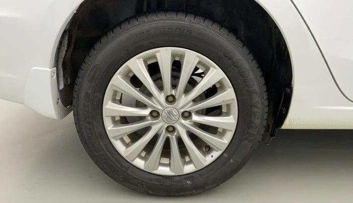 2014 Maruti Ciaz ZXI, Petrol, Manual, 63,412 km, Right Rear Wheel