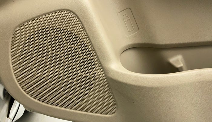 2014 Maruti Ciaz ZXI, Petrol, Manual, 63,412 km, Speaker