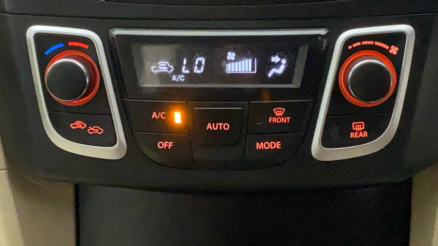 2014 Maruti Ciaz ZXI, Petrol, Manual, 63,412 km, Automatic Climate Control