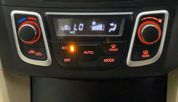 2014 Maruti Ciaz ZXI, Petrol, Manual, 63,412 km, Automatic Climate Control