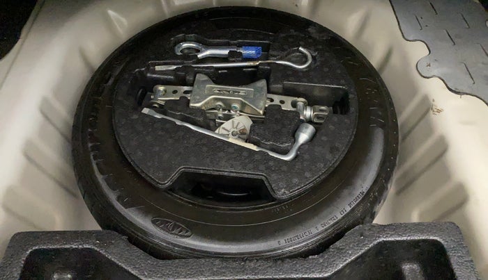 2014 Maruti Ciaz ZXI, Petrol, Manual, 63,412 km, Spare Tyre