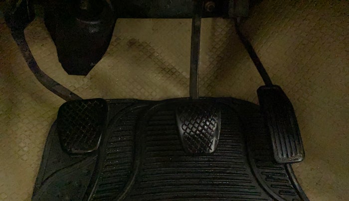 2012 Honda Brio E MT, Petrol, Manual, 40,460 km, Pedals