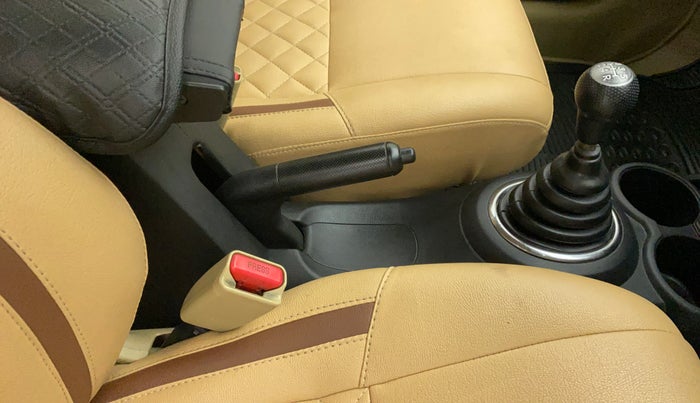 2012 Honda Brio E MT, Petrol, Manual, 40,460 km, Gear Lever