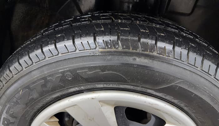 2016 Renault Kwid RXT 0.8, Petrol, Manual, 77,319 km, Right Front Tyre Tread
