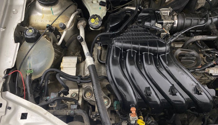 2017 Renault Duster RXL PETROL, Petrol, Manual, 42,528 km, Engine View - Right