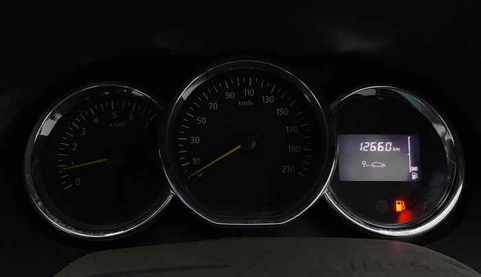 2017 Renault Duster RXL PETROL, Petrol, Manual, 42,528 km, Odometer Image