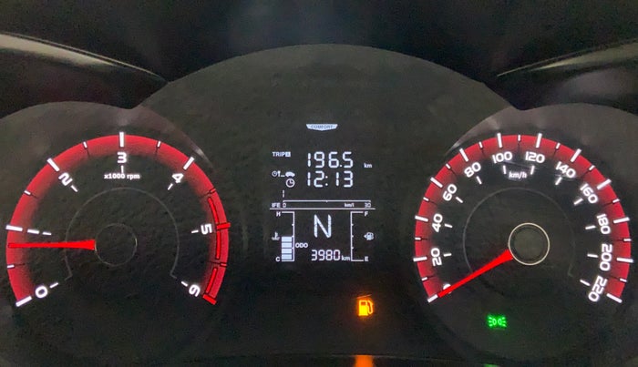 2020 Mahindra XUV300 1.5 W6 MT, Diesel, Manual, 4,077 km, Odometer Image