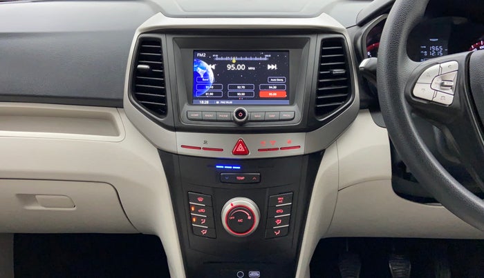 2020 Mahindra XUV300 1.5 W6 MT, Diesel, Manual, 4,077 km, Air Conditioner