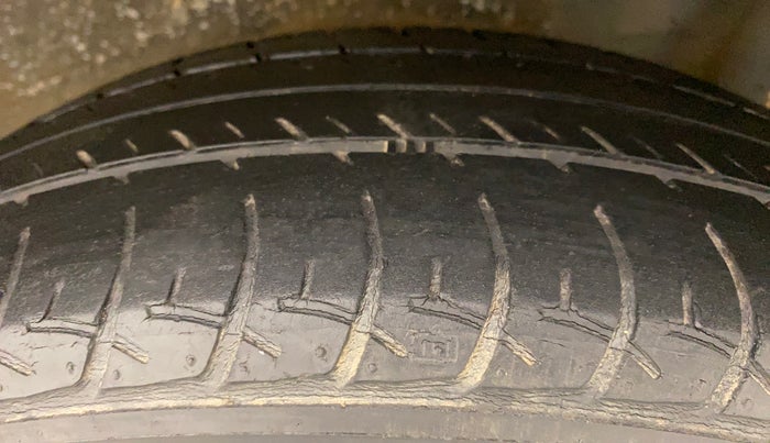 2016 Maruti Wagon R 1.0 VXI, Petrol, Manual, 67,756 km, Left Rear Tyre Tread