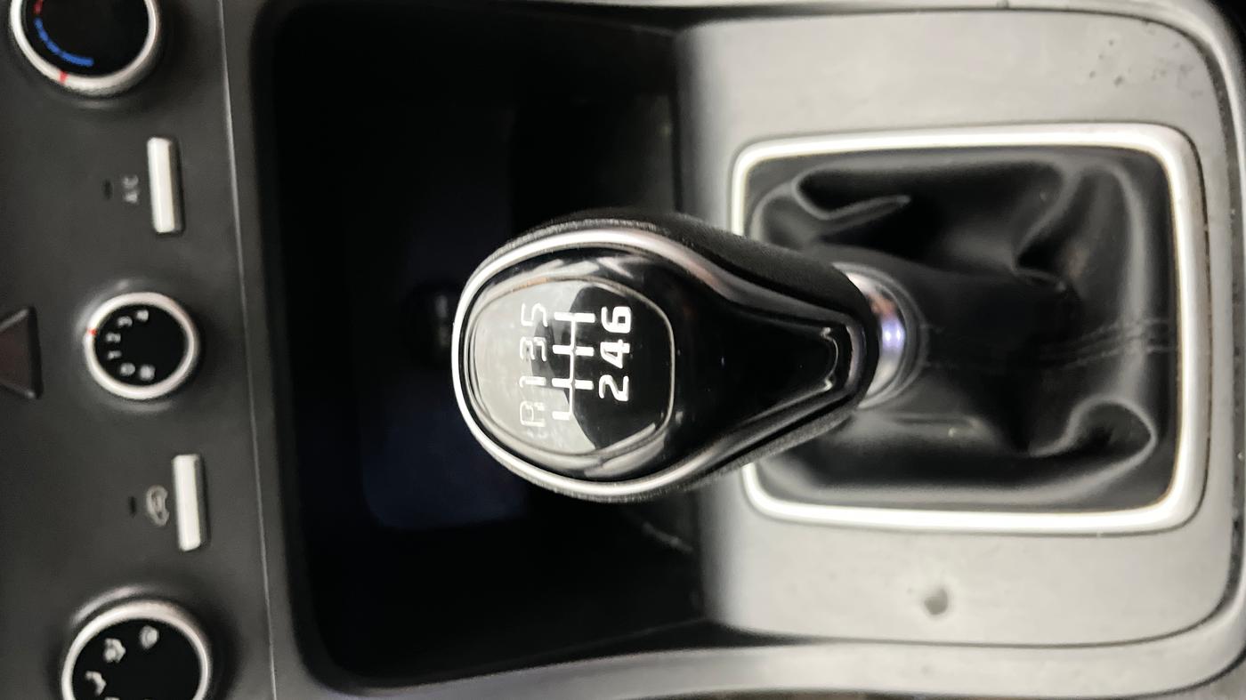 2024 Hyundai Creta E 1.5 DIESEL, Diesel, Manual, 65,368 km, Gear Lever