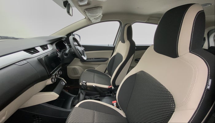 2022 Renault TRIBER 1.0 RXZ, Petrol, Manual, 3,449 km, Right Side Front Door Cabin