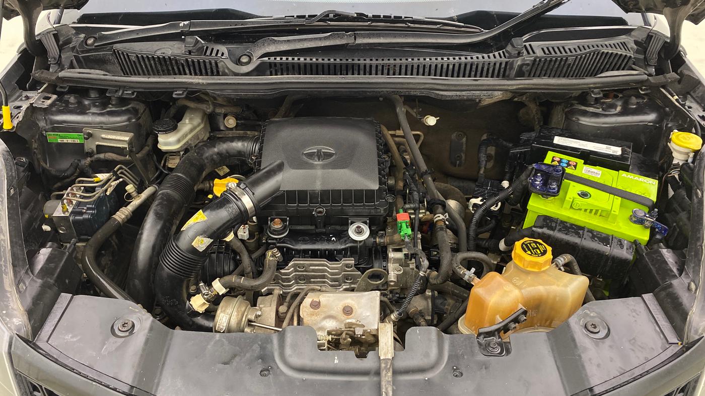 2018 Tata NEXON XM PETROL, Petrol, Manual, 1,18,173 km, Engine View