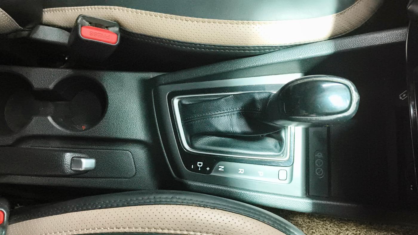 2019 Hyundai Elite i20 ASTA (O) CVT, Petrol, Automatic, 95,224 km, Gear Lever