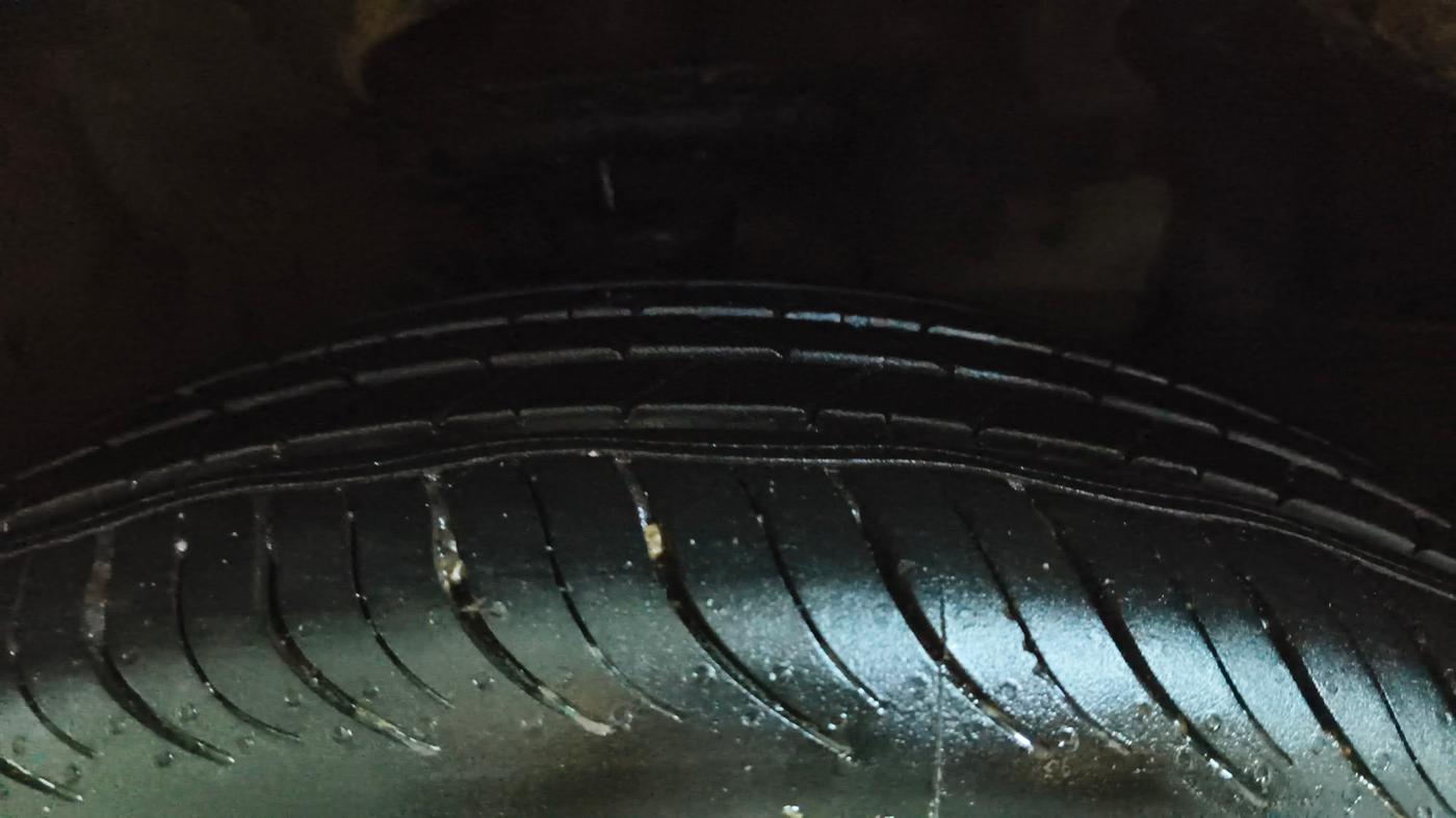 2019 Hyundai Elite i20 ASTA (O) CVT, Petrol, Automatic, 95,224 km, Right Front Tyre Tread