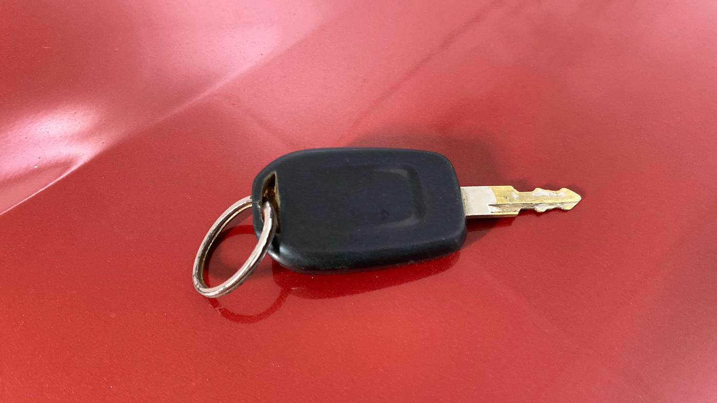 2015 Renault Kwid RXL, Petrol, Manual, 53,100 km, Key Close Up