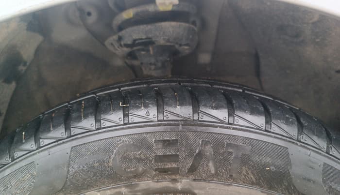 2022 Hyundai GRAND I10 NIOS SPORTZ AMT 1.2 KAPPA VTVT, Petrol, Automatic, 21,179 km, Right Front Tyre Tread