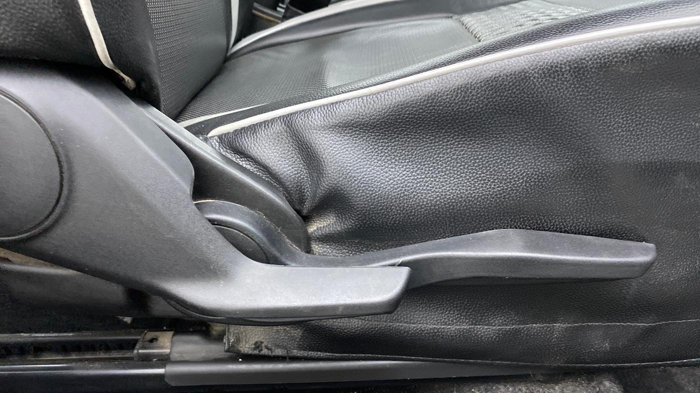 2019 Maruti Baleno ZETA PETROL 1.2, Petrol, Manual, 44,731 km, Driver Side Adjustment Panel