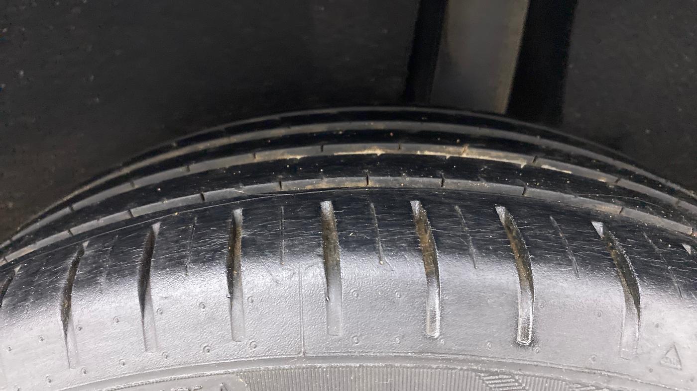 2019 Maruti Baleno ZETA PETROL 1.2, Petrol, Manual, 44,731 km, Left Rear Tyre Tread
