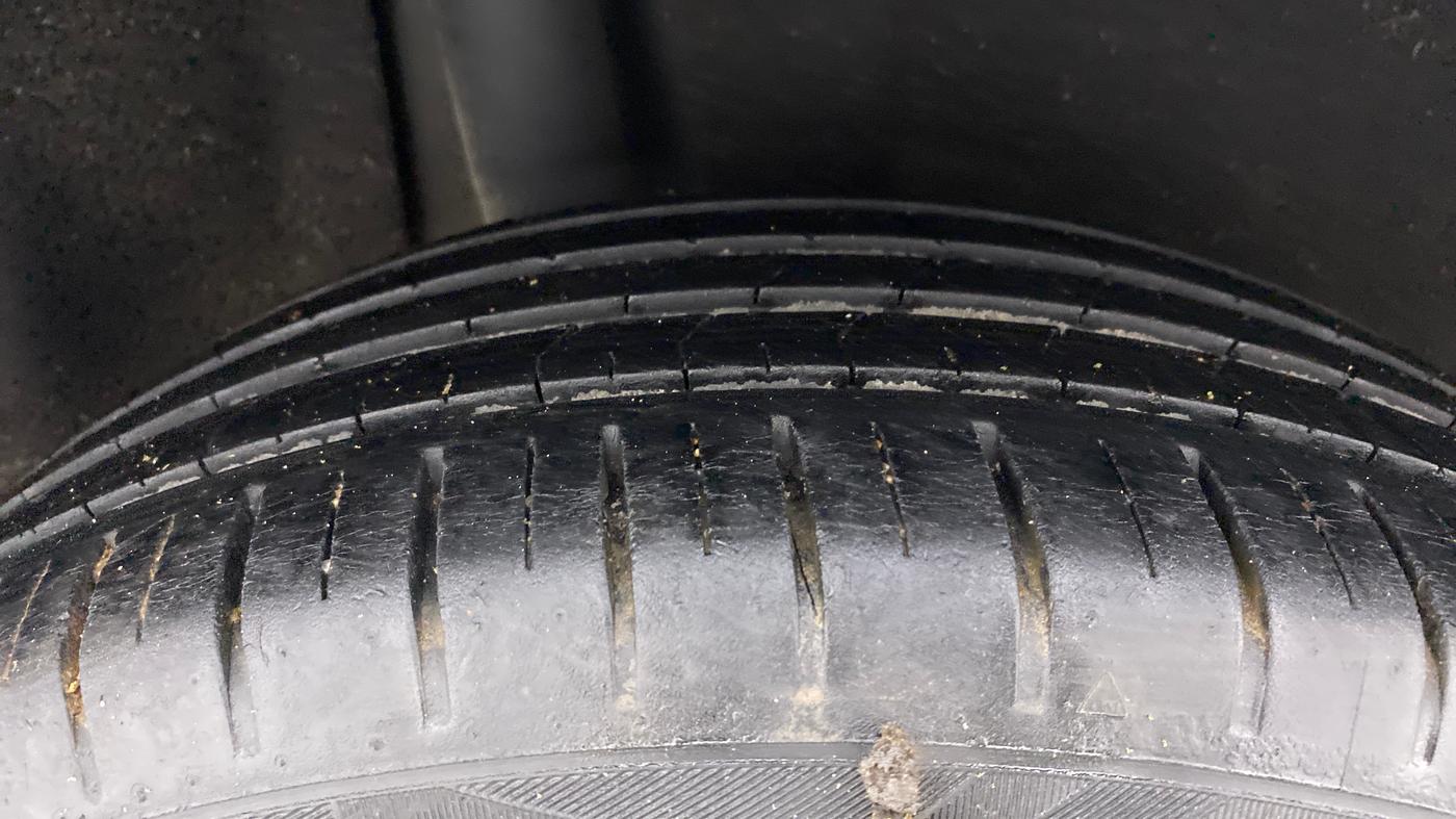 2019 Maruti Baleno ZETA PETROL 1.2, Petrol, Manual, 44,731 km, Right Rear Tyre Tread