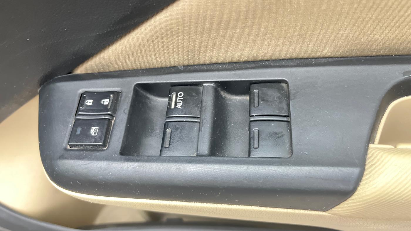 2014 Honda City 1.5L I-VTEC SV, Petrol, Manual, 76,680 km, Driver Side Door Panels Control