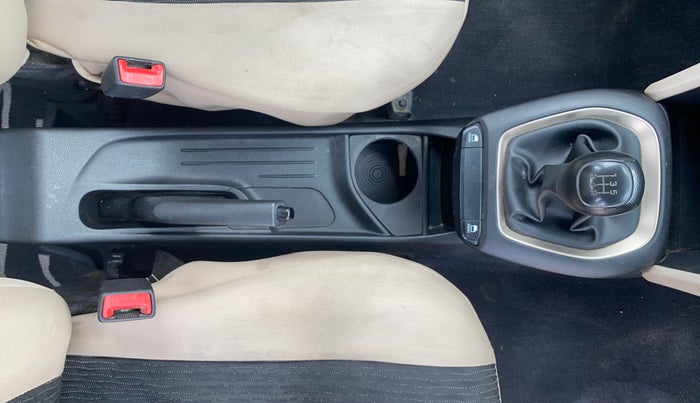 2019 Hyundai NEW SANTRO ERA, Petrol, Manual, 23,988 km, Gear Lever