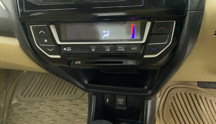 2016 Honda Amaze 1.2L I-VTEC S, Petrol, Manual, 53,617 km, Dashboard - Air Re-circulation knob is not working