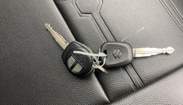 2024 Maruti Alto K10 VXI PLUS AMT, Petrol, Automatic, 7,733 km, Key Close Up