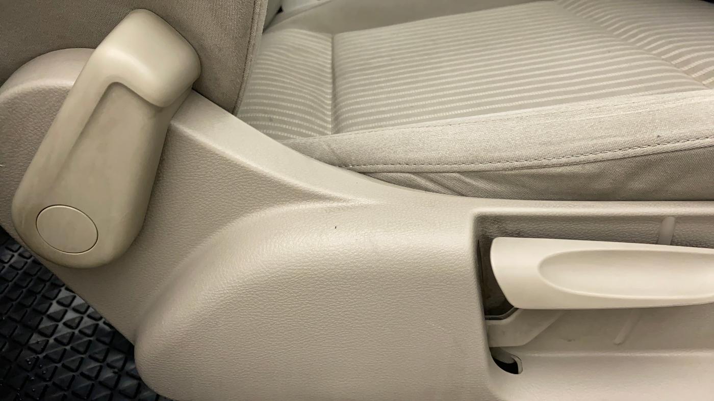 2013 Volkswagen Polo HIGHLINE1.2L, Petrol, Manual, 73,659 km, Driver Side Adjustment Panel