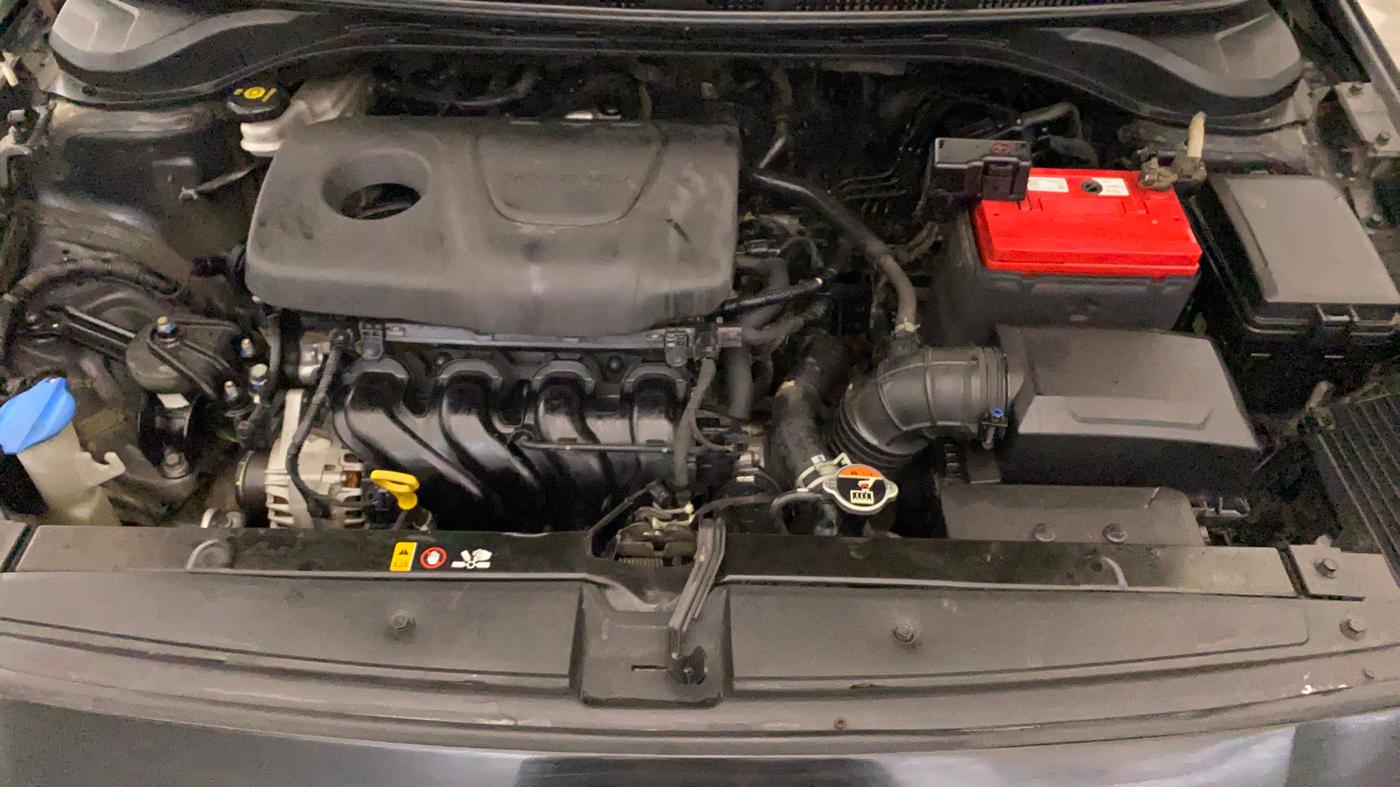 2017 Hyundai Verna 1.6 VTVT SX, Petrol, Manual, 1,06,054 km, Engine View