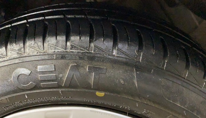 2020 Hyundai AURA S 1.2 CNG, CNG, Manual, 56,589 km, Right Front Tyre Tread