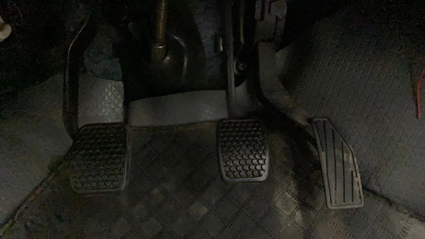 2016 Maruti Alto 800 LXI, Petrol, Manual, 75,796 km, Pedals
