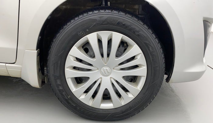 2014 Maruti Ertiga VXI, Petrol, Manual, 41,974 km, Right Front Wheel