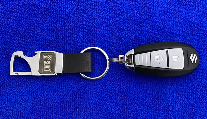 2020 Maruti Vitara Brezza ZXI+ AT SHVS DUAL TONE, Petrol, Automatic, 21,084 km, Key Close Up