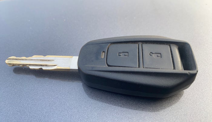 2023 CITROEN C3 SHINE 1.2, Petrol, Manual, 29,764 km, Key Close Up