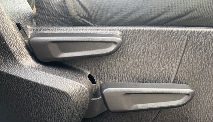 2023 CITROEN C3 SHINE 1.2, Petrol, Manual, 29,764 km, Driver Side Adjustment Panel