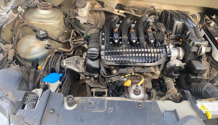 2023 CITROEN C3 SHINE 1.2, Petrol, Manual, 29,764 km, Engine View - Right