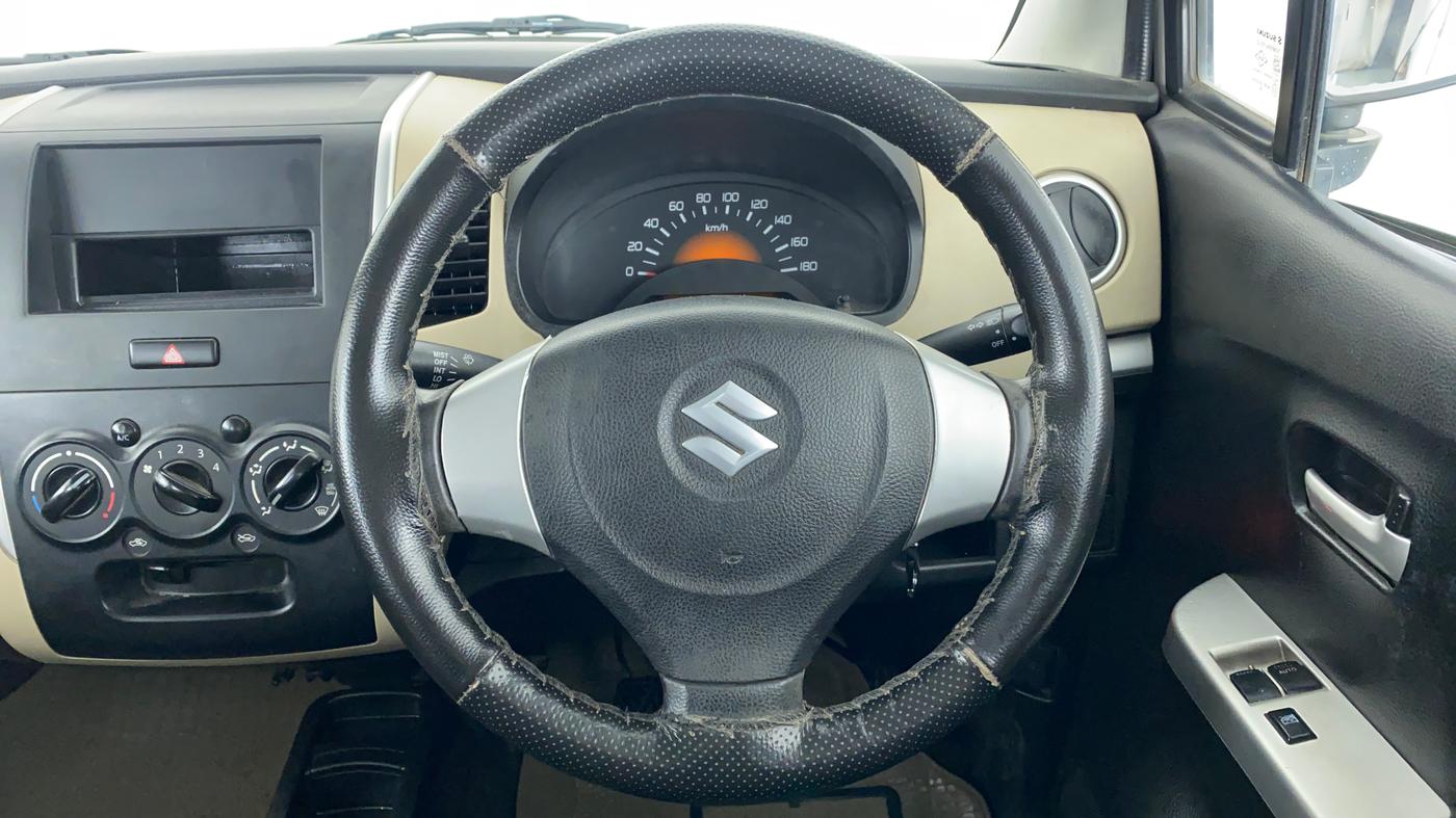 2018 Maruti Wagon R 1.0 LXI CNG, CNG, Manual, 26,783 km, Steering Wheel Close Up